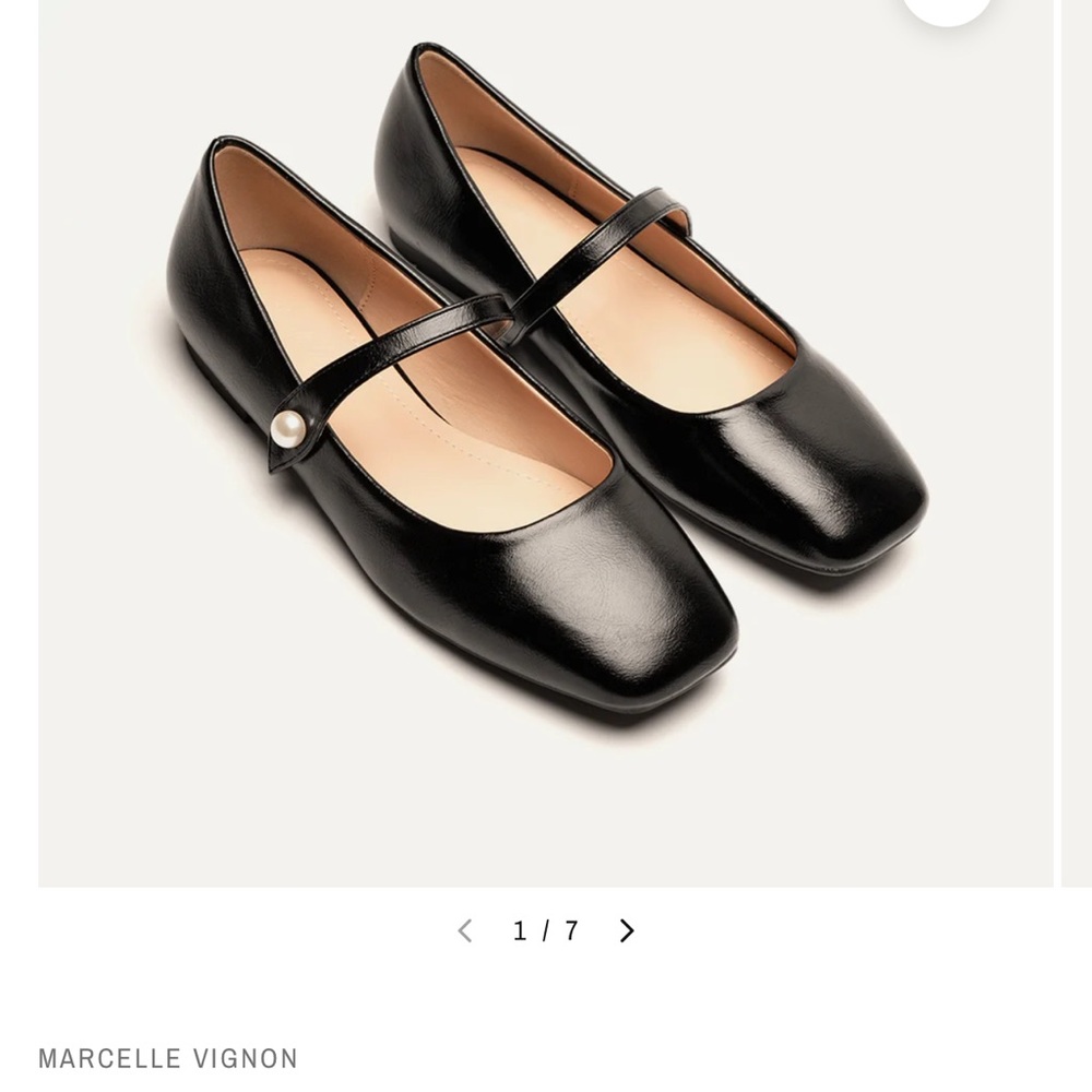 NEW size 38 Marcelle Vignon Mary Jane’s in black with sweet pearl detail.